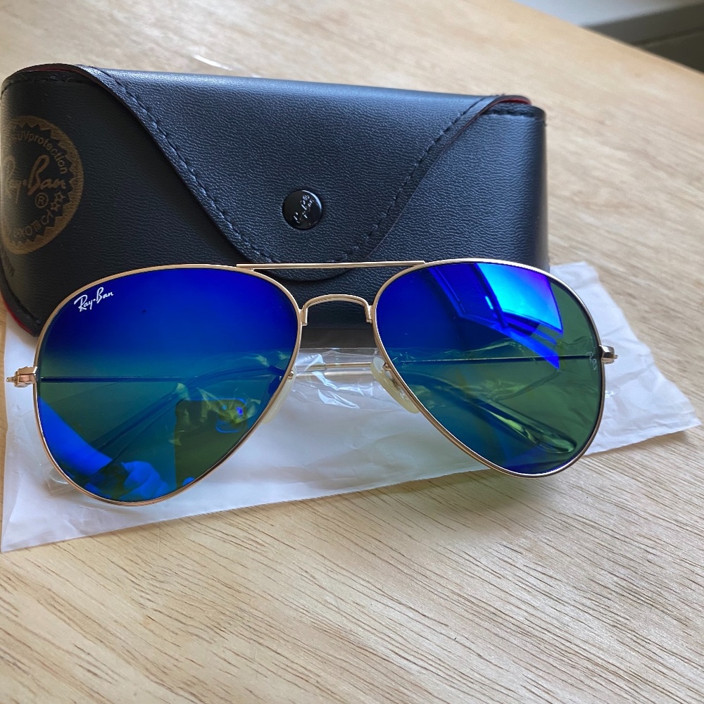RAY-BANS AVIATOR FLASH LENSES - BLUE FLASH